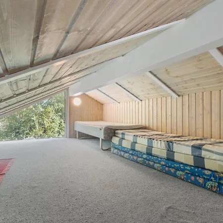 5 Bedroom Beautiful In Ringkobing