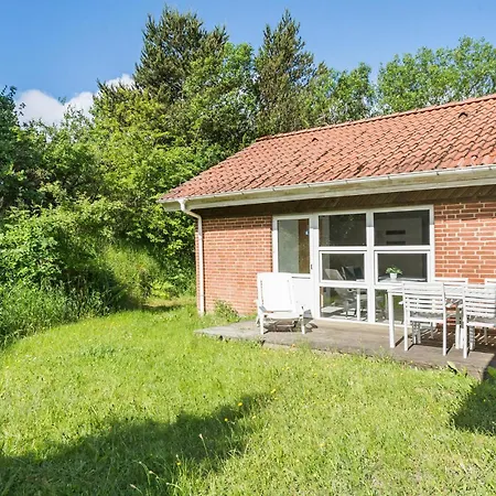 Holiday home 5 Bedroom Beautiful In Ringkobing