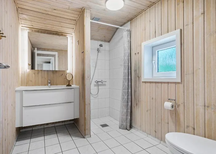 Beautiful In With Sauna Vakantiehuis